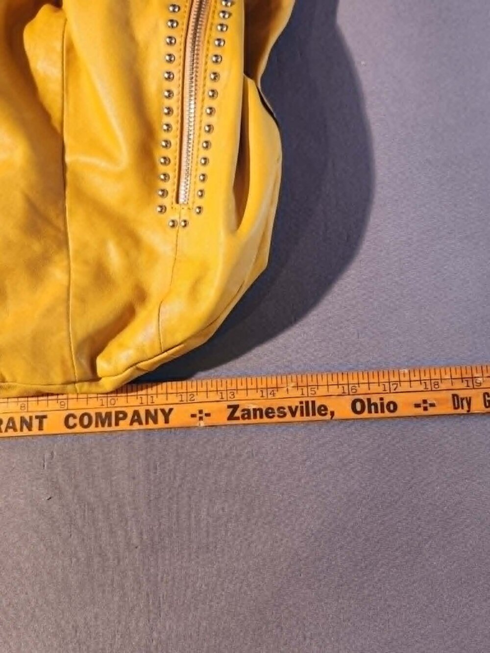 B. Makowsky Yellow Leather Slouchy Hobo Studded Shoulder Bag Large - Picture 5 of 6